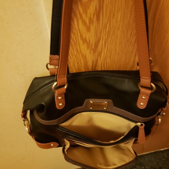 A Purse - Picture 3 of 3